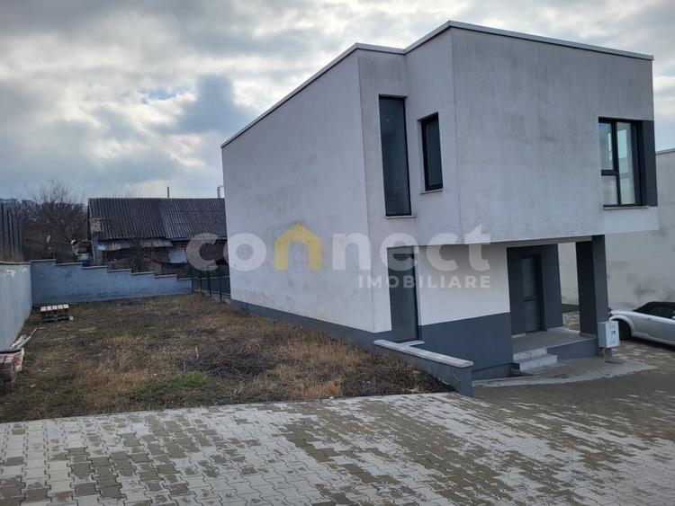 Casa individuala de vanzare | SU  113,7 mp | Teren 341 mp | Dezmir - 1