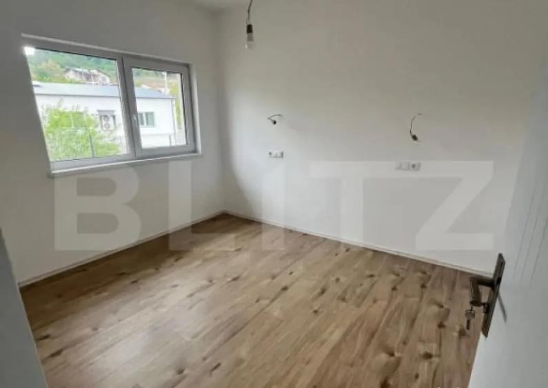 Casa noua , in curs de finisare, 5 ari teren - Zona Valea Je - 5