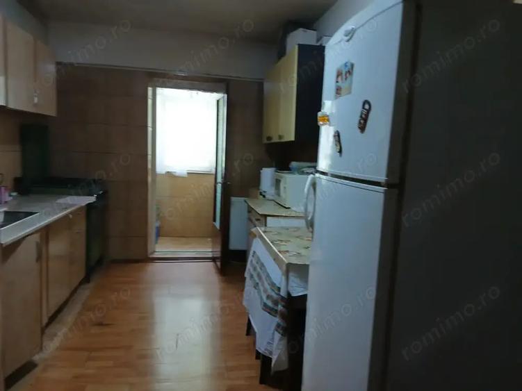 Ofer spre vanzare apartament de 2 camere in Crangasi - 3