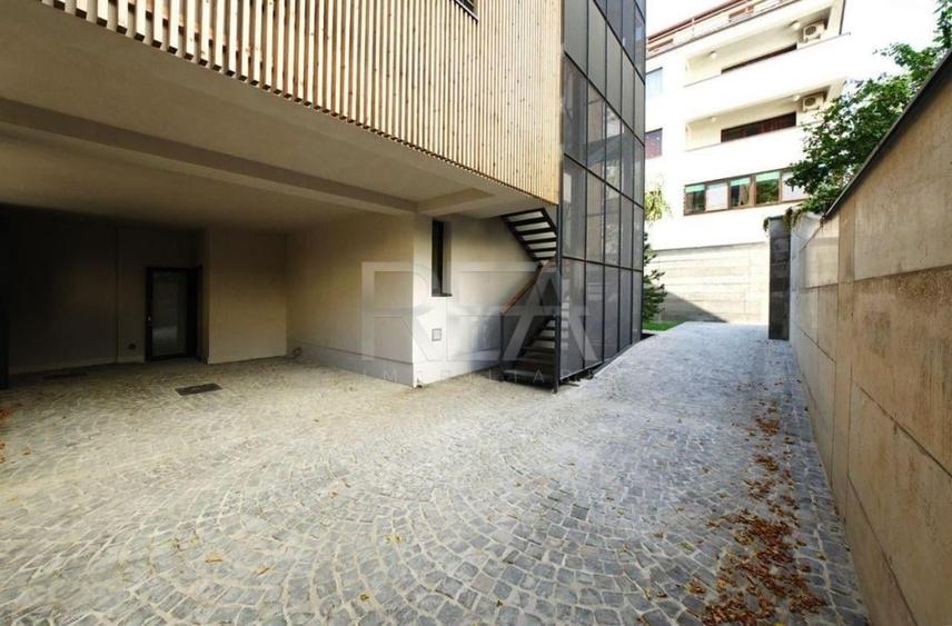 3 camere Dorobanti decomandat, centrala,parcare, et. 2, an 2025, 85 mp - 5