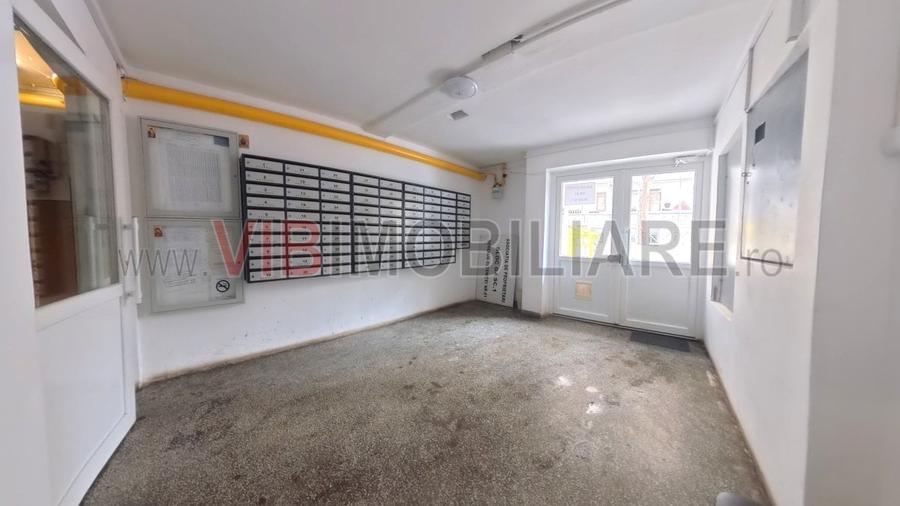 Brancoveanu -Piata Sudului - Garsoniera mobilata - utilata cu centrala proprie - 3