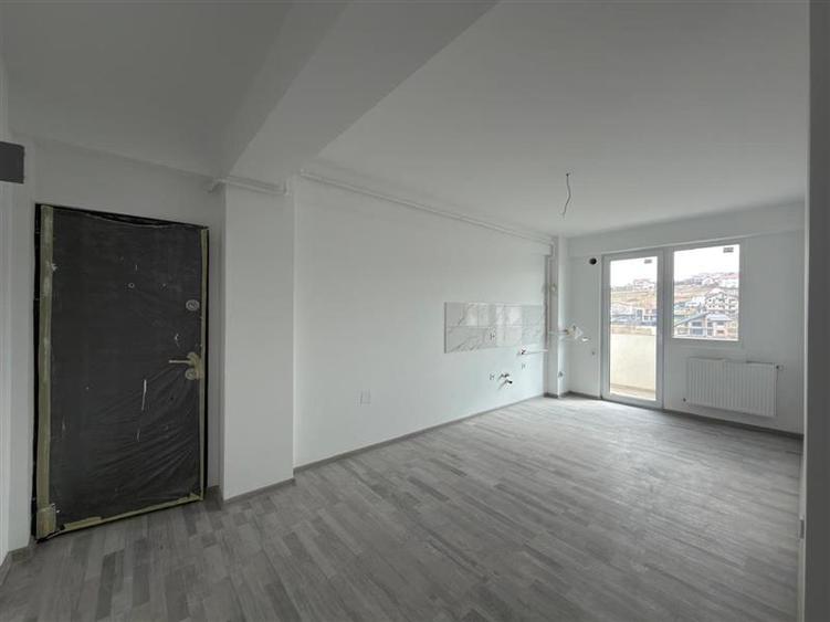 Intabulat, TVA inclus, Apartament 2 camere open space, Hlincea - 1