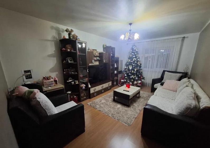 Apartament Cu 2 Camere Decomandate Zona Burdujeni - 4