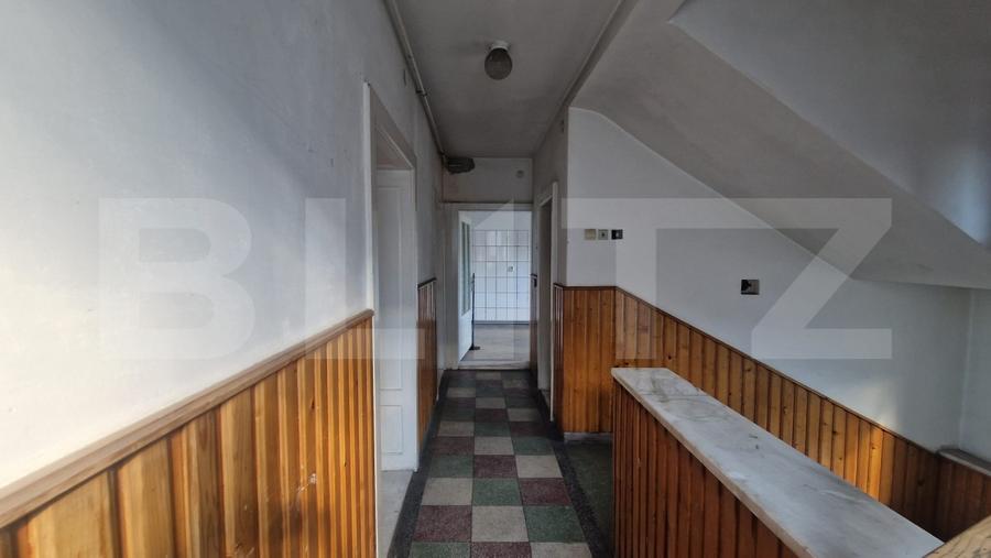 Casa deosebita D-P-E+POD, 6 camere, 200 mp + 1053 mp teren, garaj - Tractorul - 14