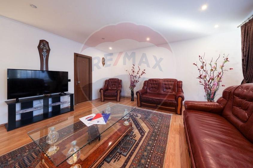 Casă individuala cu 6 camere - 30