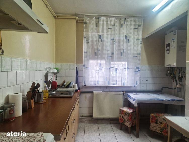 EXCLUSIV- Cafrom Imobiliare - VEST - Apartament 3 Camere de Vanzare - 3