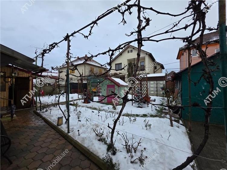 Casa individuala cu 4 camere si curte de 575 mp zona Vasile Milea - 22