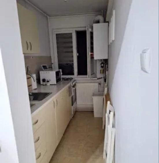 Apartament 3 camere de vanzare zona vest - 4