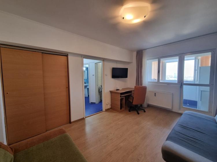 Mega Mall Piata Delfinului inchiriere garsoniera - 3