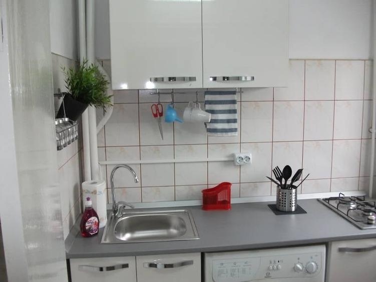 Braila de inchiriat garsoniera zona Mioritei ,renovata,mobilata, - 3