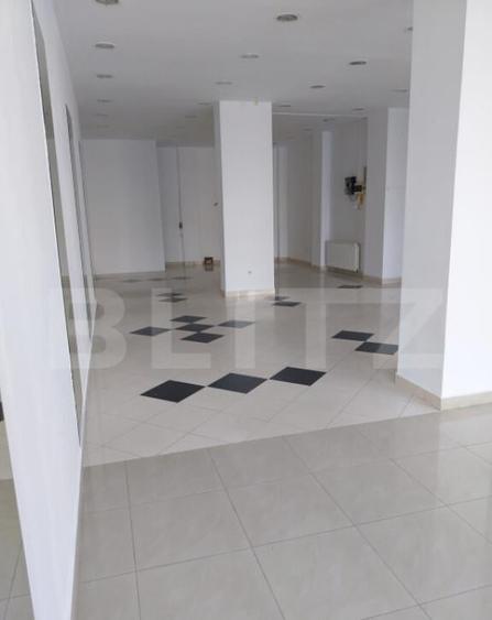 Spatiu comercial, 180 mp, parter, vitrina, zona Ultracentral - 2