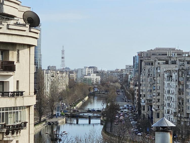 Piata Unirii, 3 camere, 83 mp central, investitie Piata Unirii, 3 camere, 83 mp central, investitie