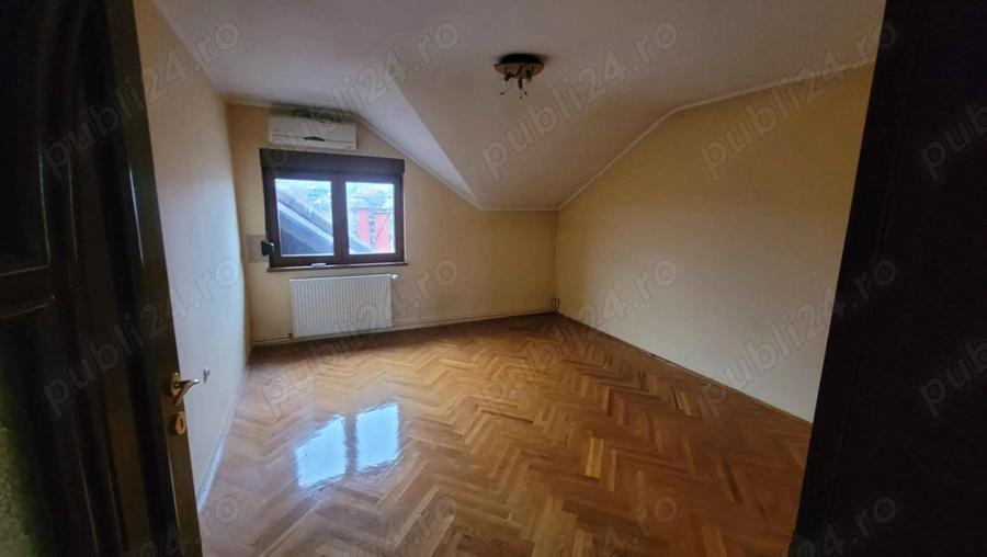 Imobil cu 3 case:C1 -3 nivele;C2-2nivele;C4-1 nivel;C3;C5;Piscina;Foisor - 1