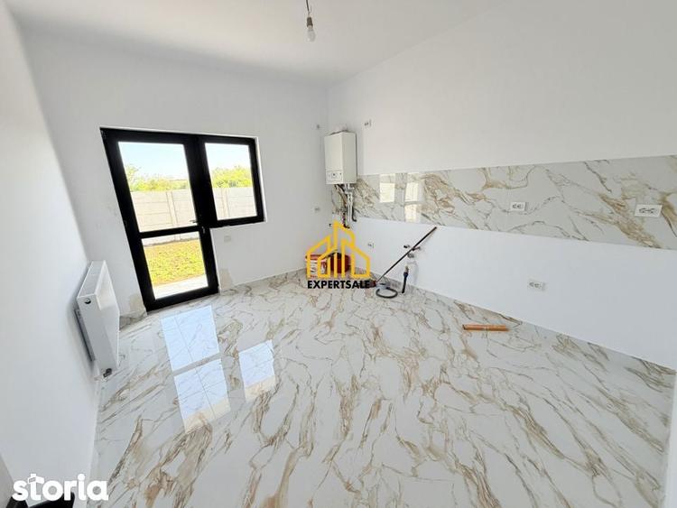 Casa individuala de vanzare spatioasa, ideala pentru familie - 3