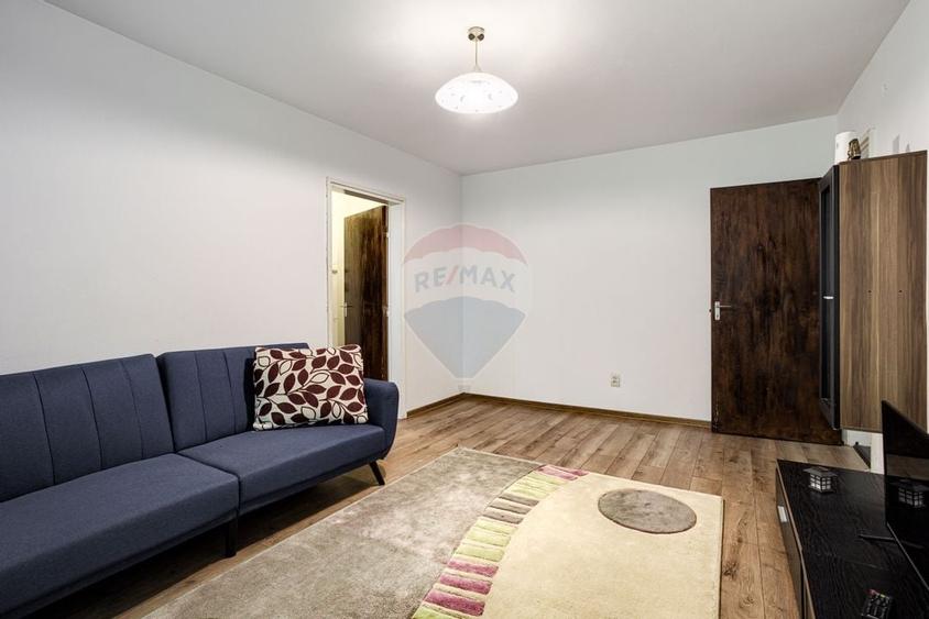 Apartament cu 2 camere de închiriat, etajul 2, Calea Romanilor - 1