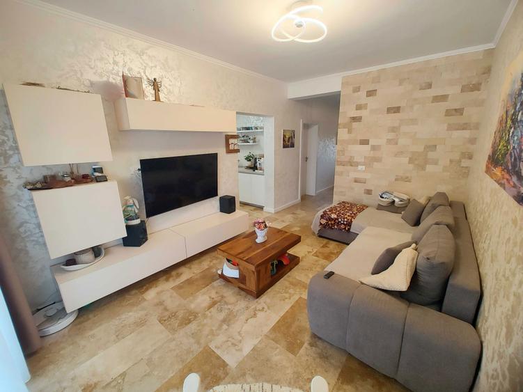 Vand casa Duplex Timisoara zona Braytim, 4 camere + living, 3 bai - 1