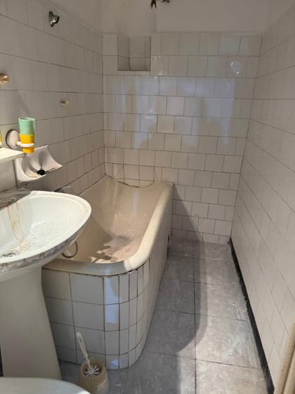 Vând apartament cu 2 camere str Mircea - 8