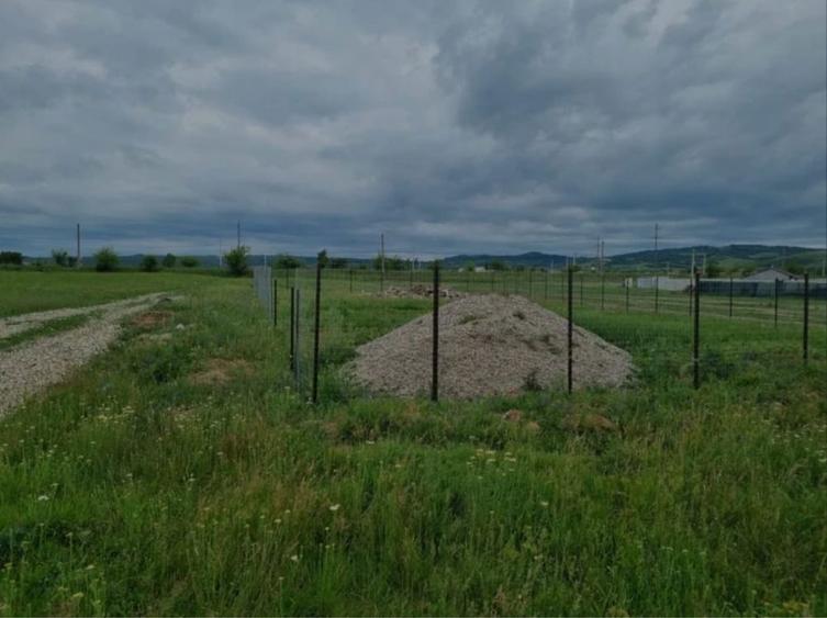 Teren Intravilan Simian - 3