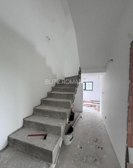 Casa individuala, noua, 800mp teren , Horodnic de Sus