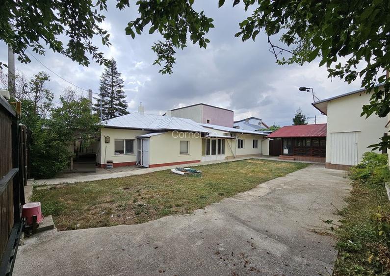 Casa 4 camere - curte 400mp Sector 4 - Luica -Giurgiului ...