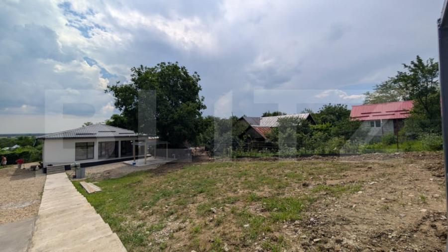 Casă cu 3 camere cu Teren 900 Mp în Răzvad