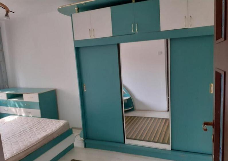 Apartament 3 camere decomandat etajul 1 zona Faget - 1