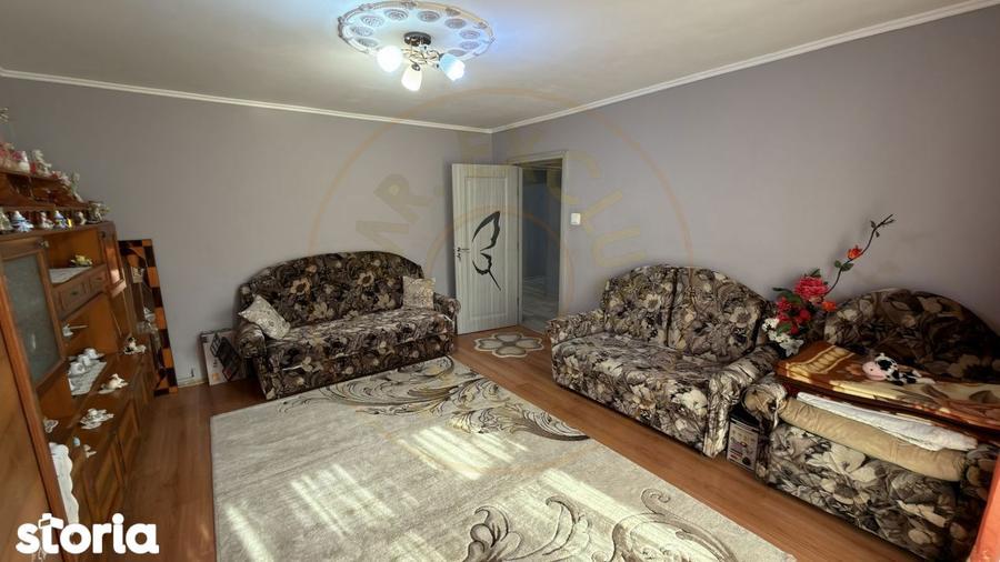 Apartament Decomandat 4 camere MV1, Etaj 1 - Str. Liszt Ferenc - Carei - 16