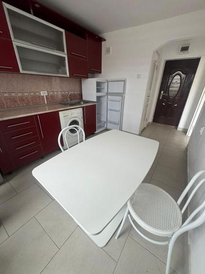 Inchiriez Apartament - 2