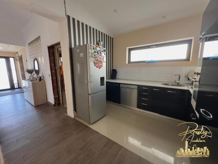 Casa cu 3 camere de vanzare in cartierul Lotus, Sanmartin - Bihor - 11