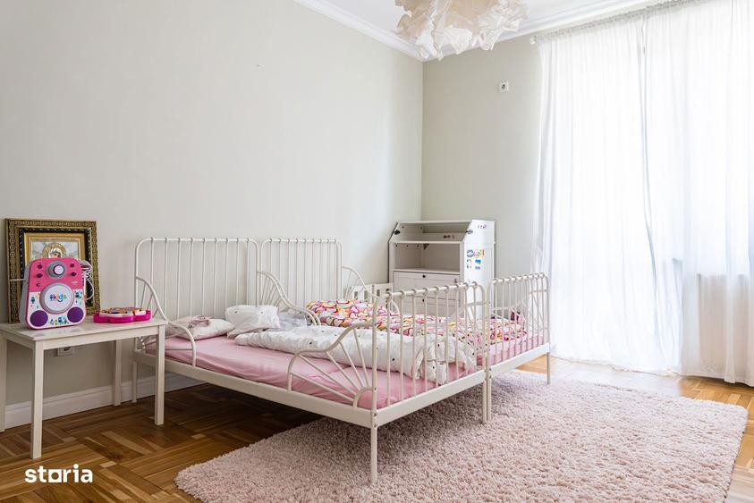 Casă cu 4 camere cu Teren 300 Mp în Herăstrău