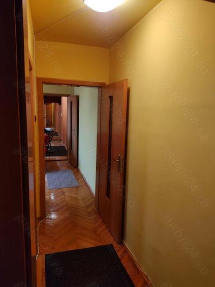 Proprietar inchiriez apartament 3 camere zona Cetatii - 2