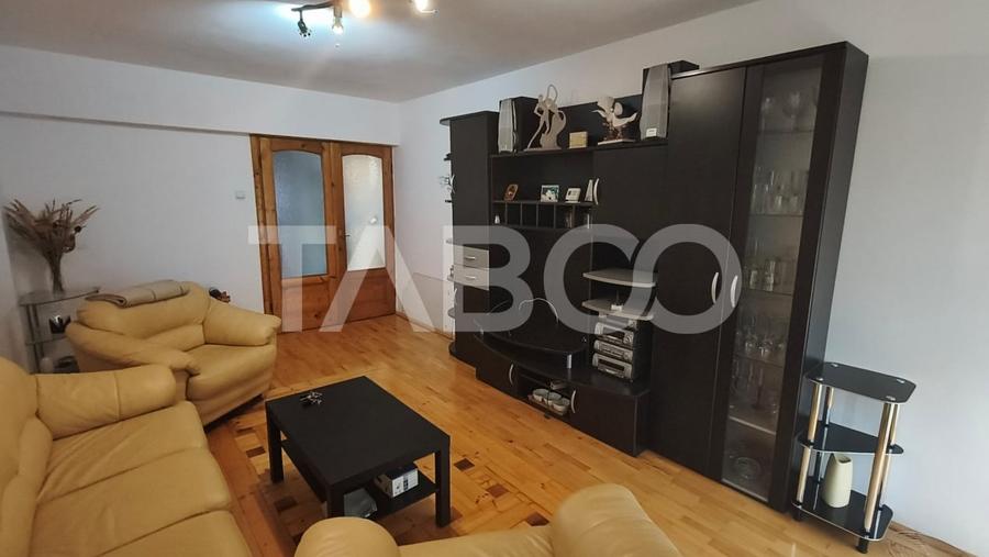 Apartament cu 3 camere garaj si pivnita de vanzare in Sebes - 15