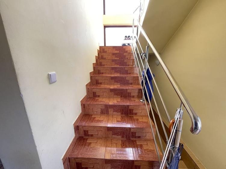 Casa spațioasă  P+1E,526 mp teren-strada liniștită. - 16