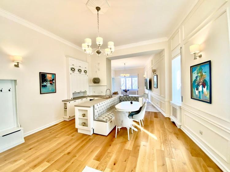 Apartament 2 camere ultracentral, mobilat, utilat, cu vedere spre malul Crișului - 5