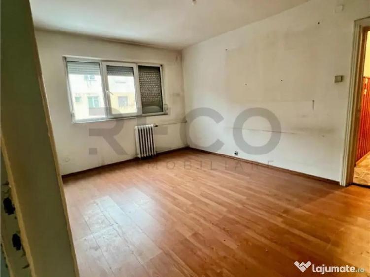 RECO Apartament 3 camere cu potential, etaj 2, Calea Aradulu - 2