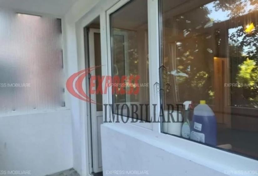 Titan,1 Decembrie 1918, Piata, Metrou - 1