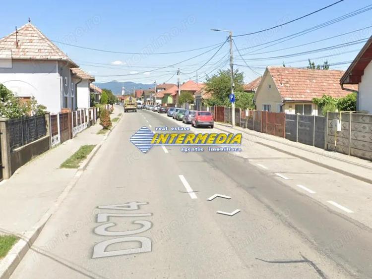 Casa curte si Teren 2430 mp Vanzare Barabant cu toate utilitatiile - 1