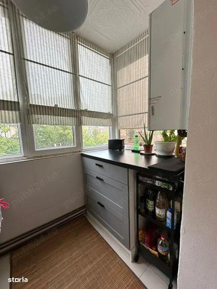 Apartament cu 3 camere decomandat în Aradului