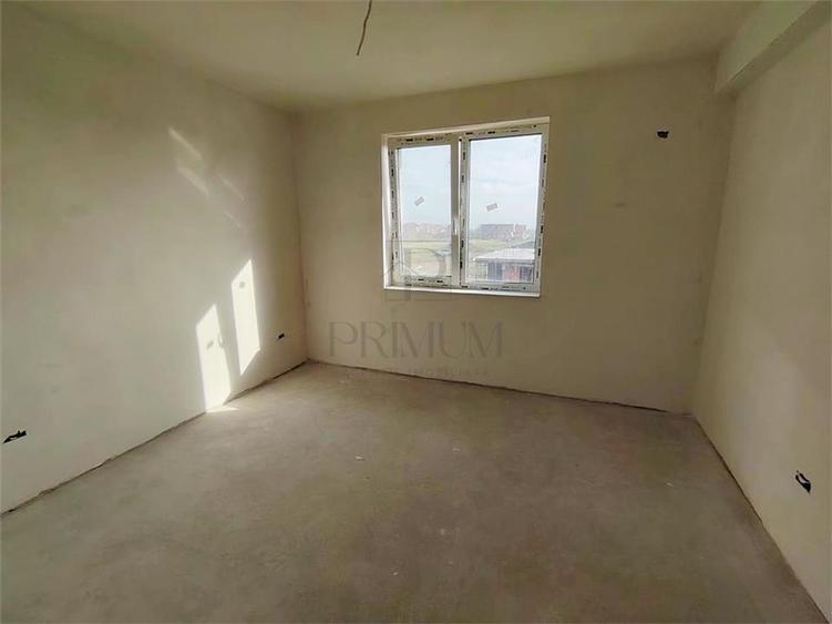 Dulex 5 camere - 135 mp utili - teren generos - 6