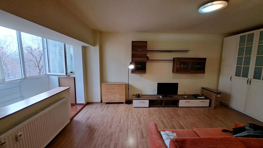 GARSONIERA ELEGANTA - MOBILATA SI UTILATA INTEGRAL - 1