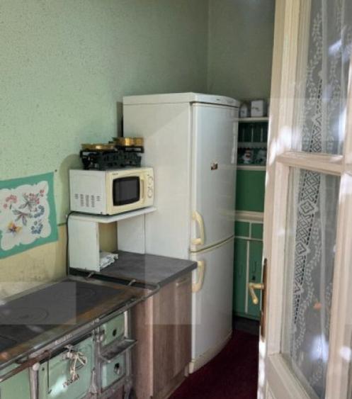 Casa de vanzare in centrul Pancota cu magazin ?i depend - 2