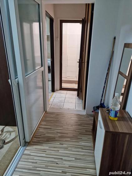 Inchiriez garsoniera - 2