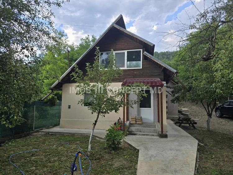 Vanzare Casa cu 3 camere si teren de 4000 mp in Soimari-Prahova - 1