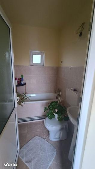 Vand casa la intrarea in Smeura,la un 1km de sensul giratoriu Triva - 4