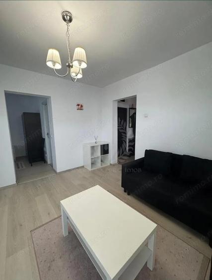 2 CAMERE // MEGA IMAGE REPUBLICII // MOBILAT SI UTILAT - 6