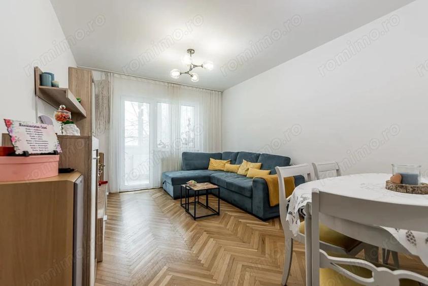 Rezervat Apartament cu 3 camere decomandate la cheie, etaj 1 - 6