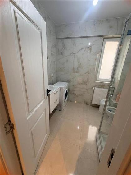Apartament cu 2 camere decomandat în Aeroport