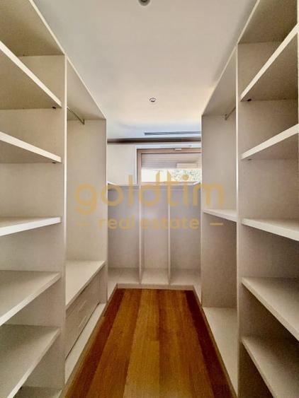 Apartament cu 5 camere decomandat, mobilat în Primăverii