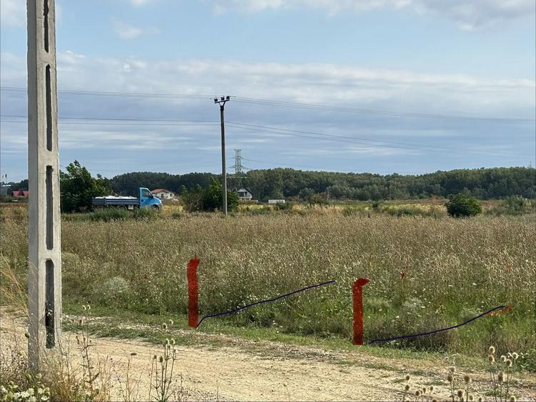 Teren de 480 mp, în Slătioara