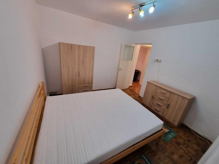 Apartament cu 2 camere semidecomandat în Hipodrom